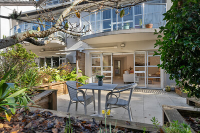 One Bedroom + flexi apartment