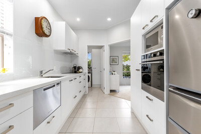 Three-bedroom townhouse